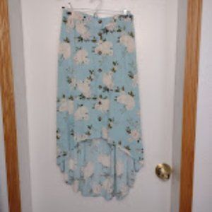 Xhilaraion Floral High-low Skirt